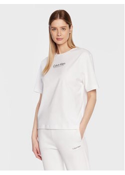 Calvin Klein T-Shirt Coordinates Logo Graphic K20K204996 Biały Relaxed Fit ze sklepu MODIVO w kategorii Bluzki damskie - zdjęcie 171256185