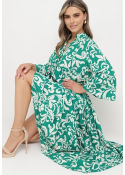 Zielona Wiskozowa Sukienka Ozdobiona Ornamentalnym Wzorem Golilena ze sklepu Born2be Odzież w kategorii Sukienki - zdjęcie 171259046