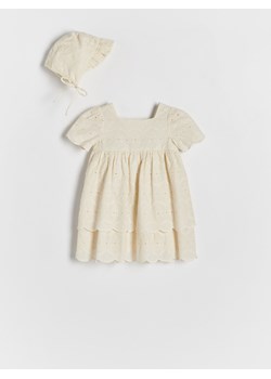 Reserved - Zestaw sukienka i czapka - kremowy ze sklepu Reserved w kategorii Sukienki niemowlęce - zdjęcie 171260099