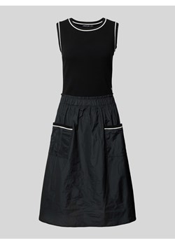 Sukienka o długości do kolan z wpuszczanymi kieszeniami ze sklepu Peek&Cloppenburg  w kategorii Sukienki - zdjęcie 171286239