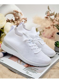 Royalfashion Damskie buty sportowe na koturnie Figa ze sklepu royalfashion.pl w kategorii Buty sportowe damskie - zdjęcie 171301308