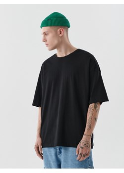 Cropp - Czarny T-shirt oversize - czarny ze sklepu Cropp w kategorii T-shirty męskie - zdjęcie 171317649