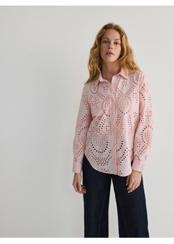Reserved - Ażurowa koszula - pastelowy róż ze sklepu Reserved w kategorii Koszule damskie - zdjęcie 171317785