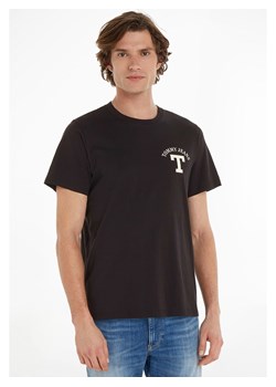 TOMMY JEANS Koszulka w kolorze czarnym ze sklepu Limango Polska w kategorii T-shirty męskie - zdjęcie 171320549
