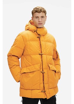 C.P. Company kurtka puchowa męska kolor pomarańczowy zimowa 11CMOW033A005991G436-Orange ze sklepu ANSWEAR.com w kategorii Kurtki męskie - zdjęcie 171323125