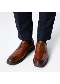 Męskie buty derby skórzane z kontrastową wstawką ze sklepu WITTCHEN w kategorii Półbuty męskie - zdjęcie 171325418