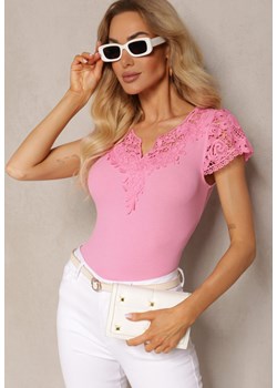 Różowy Prążkowany T-shirt z Koronkowymi Wstawkami Marinest ze sklepu Renee odzież w kategorii Bluzki damskie - zdjęcie 171327919