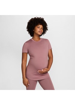 Damska koszulka ciążowa z krótkim rękawem o dopasowanym kroju Nike (M) One - Fiolet ze sklepu Nike poland w kategorii Bluzki ciążowe - zdjęcie 171331599