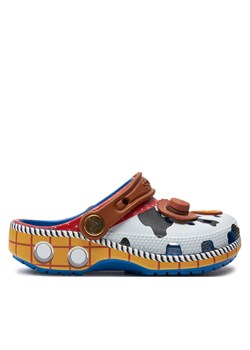 Klapki Crocs Toy Story Woody Classic Clog Kids 209461 Blue Jean 4GX ze sklepu eobuwie.pl w kategorii Klapki dziecięce - zdjęcie 171332105