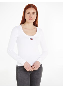 TOMMY JEANS Koszulka w kolorze białym ze sklepu Limango Polska w kategorii Bluzki damskie - zdjęcie 171336447