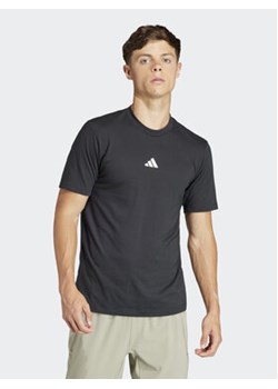 adidas T-Shirt Workout Logo IT2124 Czarny Regular Fit ze sklepu MODIVO w kategorii T-shirty męskie - zdjęcie 171343515