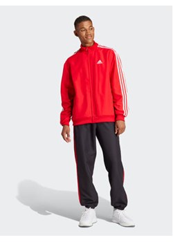 adidas Dres 3-Stripes IR8199 Czerwony Regular Fit ze sklepu MODIVO w kategorii Dresy męskie - zdjęcie 171343568