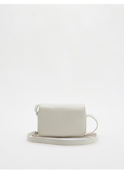 Reserved - Mała torebka crossbody - złamana biel ze sklepu Reserved w kategorii Torebki damskie - zdjęcie 171350755