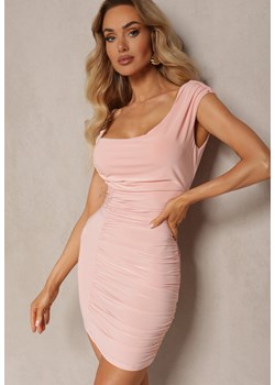Różowa Sukienka Bodycon z Marszczeniem i Asymetryczną Górą z Klamerką Sylinesia ze sklepu Renee odzież w kategorii Sukienki - zdjęcie 171357875