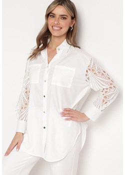 Biała Koszula Oversize z Ażurowym Wzorem na Rękawach Vadena ze sklepu Born2be Odzież w kategorii Koszule damskie - zdjęcie 171358215