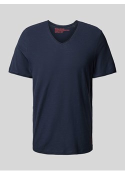 T-shirt z dekoltem w serek ze sklepu Peek&Cloppenburg  w kategorii T-shirty męskie - zdjęcie 171359406