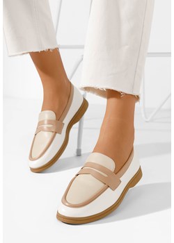 Białe loafers damskie Sedona ze sklepu Zapatos w kategorii Mokasyny damskie - zdjęcie 171363847