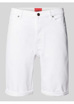 Szorty jeansowe o kroju tapered fit z detalami z logo ze sklepu Peek&Cloppenburg  w kategorii Spodenki męskie - zdjęcie 171364297