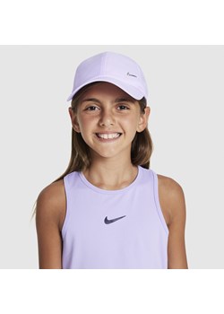Dziecięca czapka z metalowym logo Swoosh Nike Dri-FIT Club - Fiolet ze sklepu Nike poland w kategorii Czapki dziecięce - zdjęcie 171365229