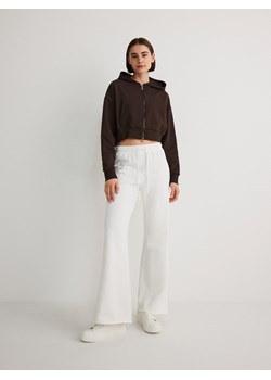 Reserved - Gładkie spodnie z bawełny - złamana biel ze sklepu Reserved w kategorii Spodnie damskie - zdjęcie 171372968