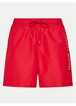 Tommy Hilfiger Szorty kąpielowe UM0UM03258 Czerwony Regular Fit ze sklepu MODIVO w kategorii Kąpielówki - zdjęcie 171377725