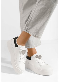 Białe sneakersy na platformie Kimani V2 ze sklepu Zapatos w kategorii Buty sportowe damskie - zdjęcie 171394197