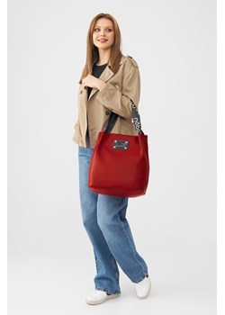 Torebka na ramię NOBO Daisy czerwona ze sklepu NOBOBAGS.COM w kategorii Torby Shopper bag - zdjęcie 171405725