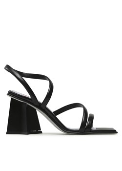 Sandały Chiara Ferragni CF3130-001 Black ze sklepu eobuwie.pl w kategorii Sandały damskie - zdjęcie 171415865
