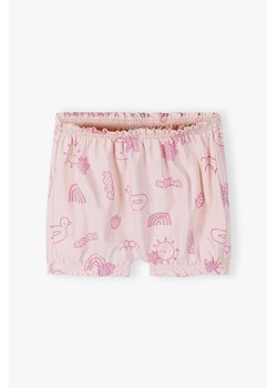 Bawełniane szorty we wzory dla niemowlaka - różowe ze sklepu 5.10.15 w kategorii Spodenki niemowlęce - zdjęcie 171423245
