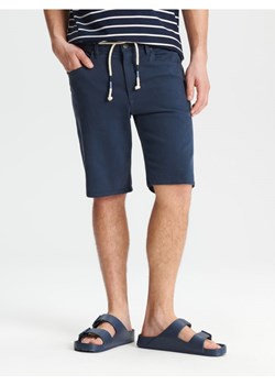 Sinsay - Szorty jeansowe regular - niebieski ze sklepu Sinsay w kategorii Spodenki męskie - zdjęcie 171434927