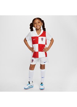 Strój piłkarski dla małych dzieci Nike Chorwacja Stadium 2024/25 (wersja domowa) (replika) - Biel ze sklepu Nike poland w kategorii Komplety dziewczęce - zdjęcie 171447535