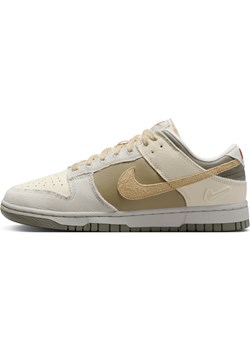 Buty damskie Nike Dunk Low - Biel ze sklepu Nike poland w kategorii Buty sportowe damskie - zdjęcie 171447608