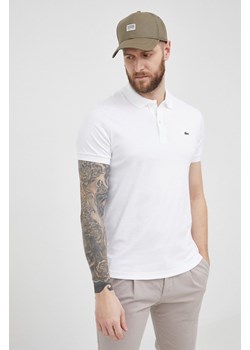 Lacoste polo bawełniane DH2050. kolor biały gładki ze sklepu PRM w kategorii T-shirty męskie - zdjęcie 171450548