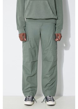 Carhartt WIP spodnie bawełniane Regular Cargo Pant kolor zielony w fasonie cargo I032467.1YF02 ze sklepu PRM w kategorii Spodnie męskie - zdjęcie 171450765