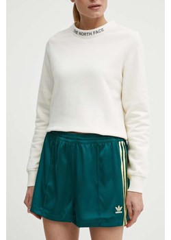 adidas Originals szorty damskie kolor zielony z aplikacją high waist IR6095 ze sklepu PRM w kategorii Szorty - zdjęcie 171450795