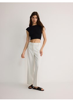 Reserved - Spodnie z kantem - biały ze sklepu Reserved w kategorii Spodnie damskie - zdjęcie 171454979