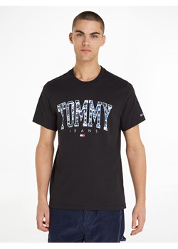 TOMMY JEANS Koszulka w kolorze czarnym ze sklepu Limango Polska w kategorii T-shirty męskie - zdjęcie 171456649