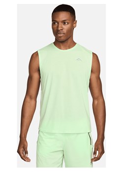 Męska koszulka bez rękawów do biegania Dri-FIT Nike Solar Chase - Zieleń ze sklepu Nike poland w kategorii T-shirty męskie - zdjęcie 171457659