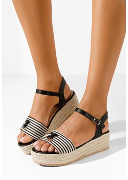 Czarne sandały na platformie Denika ze sklepu Zapatos w kategorii Espadryle damskie - zdjęcie 171459516
