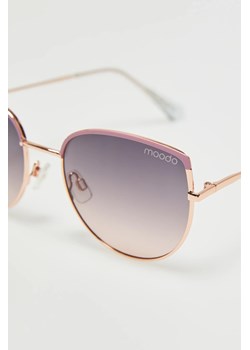 Okulary przeciwsłoneczne z metalowymi oprawkami różowe ze sklepu Moodo.pl w kategorii Okulary przeciwsłoneczne damskie - zdjęcie 171474338