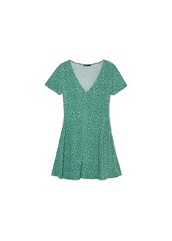 Cropp - Zielona sukienka mini w stokrotki - niebieski ze sklepu Cropp w kategorii Sukienki - zdjęcie 171475708