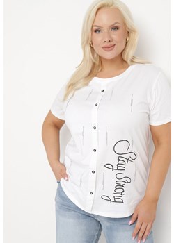 Biały Bawełniany T-shirt z Krótkim Rękawem z Przodu Ozdobiony Guzikami i Cyrkoniami Silliana ze sklepu Born2be Odzież w kategorii Bluzki damskie - zdjęcie 171491939