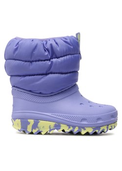 Śniegowce Crocs Classic Neo Puff T 207683 Digital Violet ze sklepu eobuwie.pl w kategorii Buty zimowe dziecięce - zdjęcie 171497906