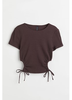 H & M - Prążkowany top z wycięciami - Brązowy ze sklepu H&M w kategorii Bluzki damskie - zdjęcie 171502715