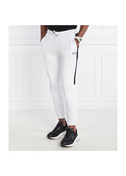 EA7 Spodnie dresowe | Regular Fit ze sklepu Gomez Fashion Store w kategorii Spodnie męskie - zdjęcie 171506075