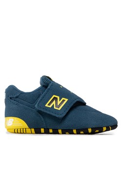 Kapcie New Balance CV574CHL Granatowy ze sklepu eobuwie.pl w kategorii Buciki niemowlęce - zdjęcie 171515348