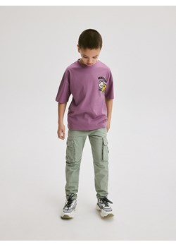 Reserved - Spodnie cargo z efektem sprania - zielony ze sklepu Reserved w kategorii Spodnie chłopięce - zdjęcie 171516246