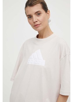 adidas t-shirt bawełniany damski kolor beżowy IS3896 ze sklepu ANSWEAR.com w kategorii Bluzki damskie - zdjęcie 171521216