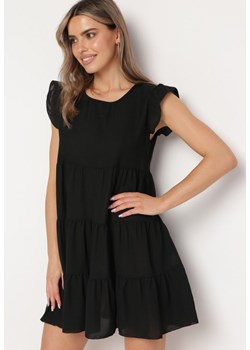 Czarna Rozkloszowana Sukienka z Falbankami Zapinana przy Szyi Rettesa ze sklepu Born2be Odzież w kategorii Sukienki - zdjęcie 171523297