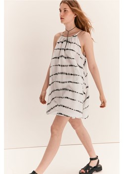 H & M - Trapezowa sukienka - Biały ze sklepu H&M w kategorii Sukienki - zdjęcie 171524077